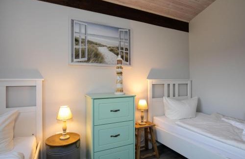 Fedderwardersiel Casa | Holiday Home Fedderwardersiel-4 by Interhome