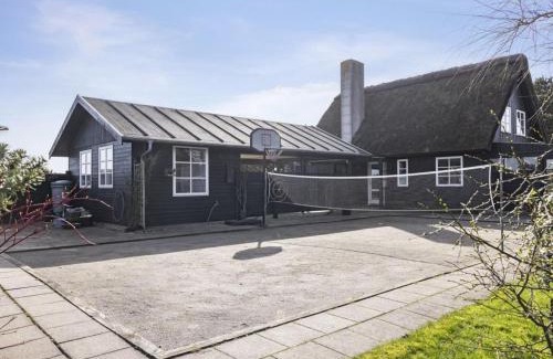 Sæby Casa | Holiday Home Feli - 180m from the sea by Interhome