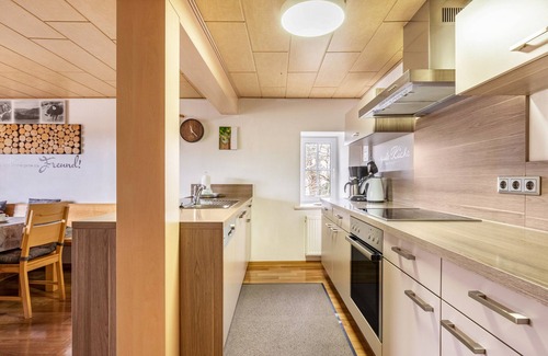 Frankenhofen Casa | Casa de vacaciones 'Ferienhaus Em Biehl' con terraza, jardín y Wi-Fi