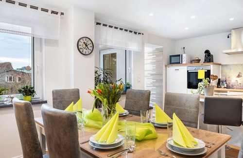 Blankenhain Casa | Casa de vacaciones 'Ferienhaus Kirsch' con terraza privada, jardín privado y Wi-Fi