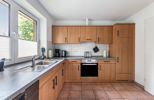 Brunsbuttel Casa | Casa de vacaciones 'Ferienhaus Sprante' con terraza privada, jardín privado y Wi-Fi
