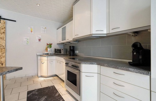 Hoyerswerda Casa | Casa de vacaciones 'Ferienhaus Am Lausitzer Seenland' con terraza compartida y Wi-Fi