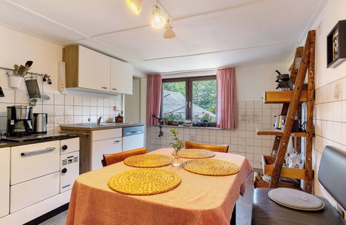 Muehlenbach Casa | Casa de vacaciones 'Ferien Auf Der Fleischdielte' con terraza privada, jardín privado y balcón