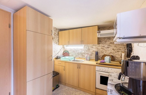 Borkheide Casa | Casa de vacaciones 'Ferienhäuschen Wils' con piscina compartida, terraza privada y Wi-Fi