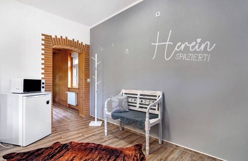 Bugewitz Casa | Casa de vacaciones 'Ferienhaus Dorfidyll' con terraza privada, jardín privado y Wi-Fi
