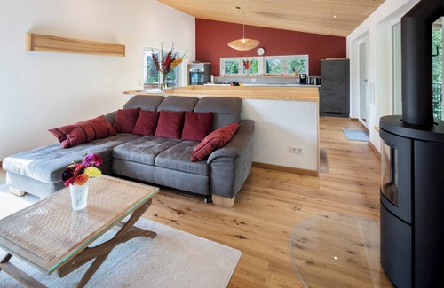 Liebenau Apartamento | Casa de vacaciones "Ferienhaus Das Große Paradies" con sauna, jardín, bañera de hidromasaje y Wi-Fi