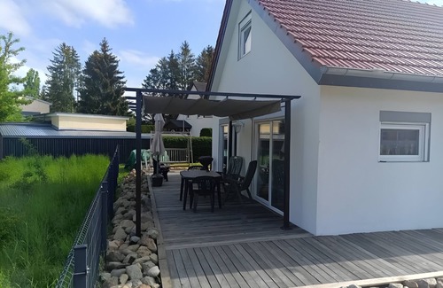 Warin Casa | Casa de vacaciones 'Ferienhaus Schw Agnes' con vistas al lago, terraza privada y Wi-Fi