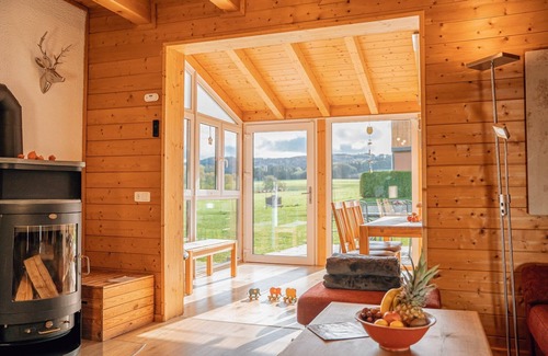 Christanz Casa | Casa de vacaciones 'Ferienholzhaus Füßmann' con vistas a la montaña, terraza privada y Wi-Fi