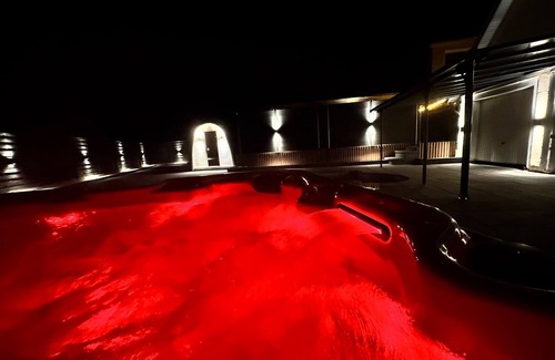 Neuborger Casa | Casa de vacaciones 'Fewo Neubörger Wellness' con piscina privada, wifi y aire acondicionado