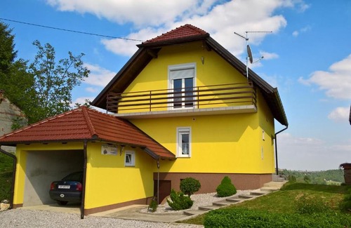 Grabrovnik Casa | Holiday Home Fijolica