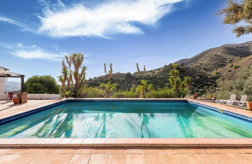 Palma-Palmilla Casa | Casa de vacaciones 'Finca Arroyo De Las Adelfas' con vistas a la montaña, piscina privada y Wi-Fi