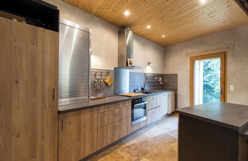 Auriac-du-Perigord Casa | Casa de vacaciones 'Maison De Vacances Chêne' con terraza privada y jardín privado