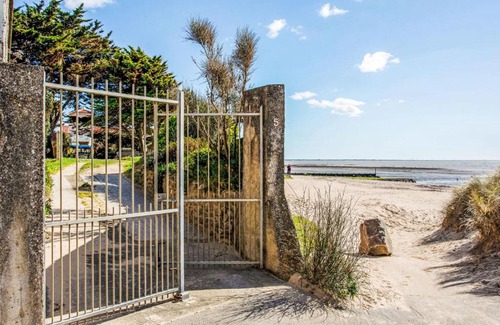 La Bernerie-en-Retz Casa | Holiday Home Rose-May by Interhome