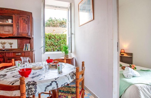 La Bernerie-en-Retz Casa | Holiday Home Rose-May by Interhome