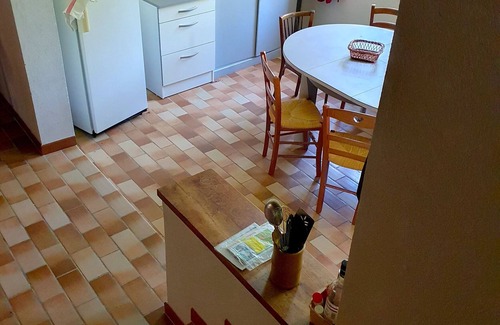 La Motte-Chalancon Casa | Casa de vacaciones 'Fonfroide, Drome Provençale' con vistas a la montaña y jardín privado