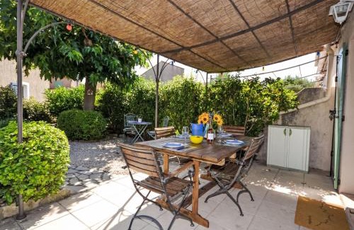 Maussane Casa | Holiday Home Val d'Alpilles by Interhome