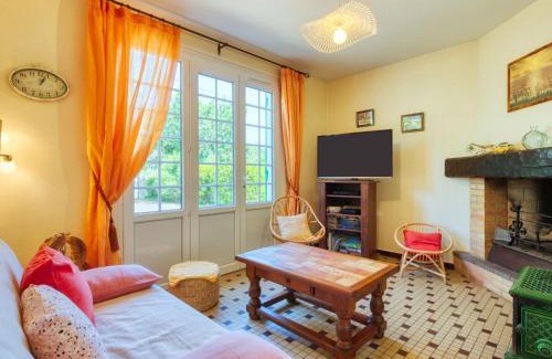 Vendays-Montalivet Casa | Holiday Home La Bruyère by Interhome