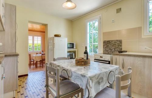 Vendays-Montalivet Casa | Holiday Home La Bruyère by Interhome