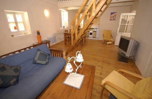 Pont-de-Labeaume Casa | Casa de vacaciones tranquila en Ardèche con piscina