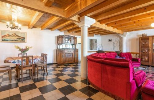 Saint-Palais-sur-Mer Casa | Holiday Home L'Arquebuse by Interhome