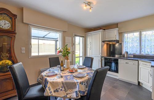 Saint-Pierre-Quiberon Casa | Holiday Home Zal by Interhome