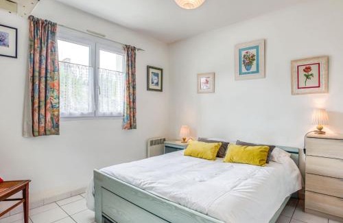 Saint-Pierre-Quiberon Casa | Holiday Home Ty Jeanne by Interhome