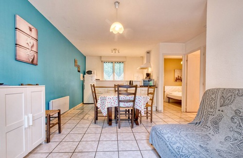 Salignac-Eyvignes Casa | Morille - Casa familiar con piscina climatizada compartida en el corazón del Périgord Noir