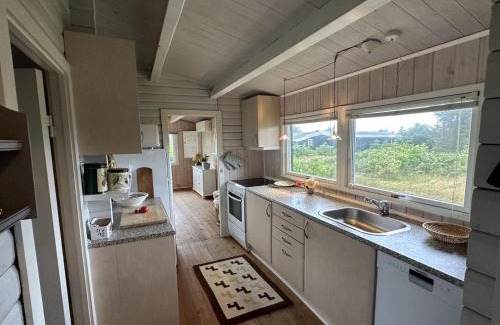 Grønhøj Casa | Holiday Home Freding - 450m from the sea by Interhome