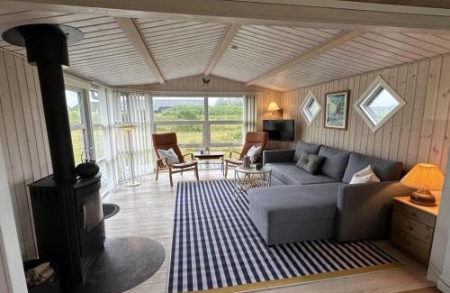 Grønhøj Casa | Holiday Home Freding - 450m from the sea by Interhome