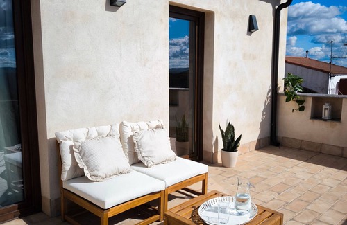 Encinasola Casa | Holiday Home "Fuerte Thirteen"