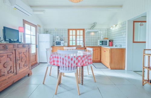Allemans Casa | Casa de vacaciones 'Gîte Le Moutat-Le Châlet' con terraza privada, Wi-Fi y aire acondicionado