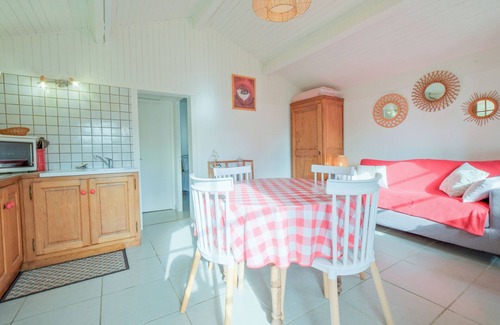 Allemans Casa | Casa de vacaciones 'Gîte Le Moutat-Le Châlet' con terraza privada, Wi-Fi y aire acondicionado