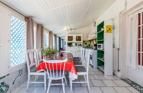 Gaillan-en-Medoc Casa | Casa de vacaciones "Gîte 2 à la Maison Mosaïc" con piscina compartida y Wi-Fi