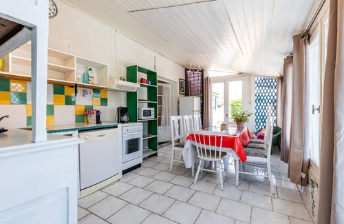 Gaillan-en-Medoc Casa | Casa de vacaciones "Gîte 2 à la Maison Mosaïc" con piscina compartida y Wi-Fi