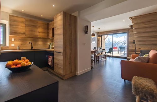 Albiez-Montrond Casa | Casa de vacaciones 'Gite Le Mazot' con vistas a la montaña, terraza privada y Wi-Fi