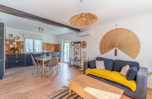 Orange Casa | Casa de vacaciones 'Gîte Au Calme Avec Jacuzzi' con terraza privada y Wi-Fi