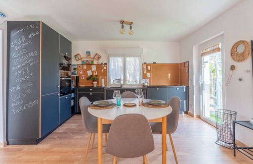 Orange Casa | Casa de vacaciones 'Gîte Au Calme Avec Jacuzzi' con terraza privada y Wi-Fi