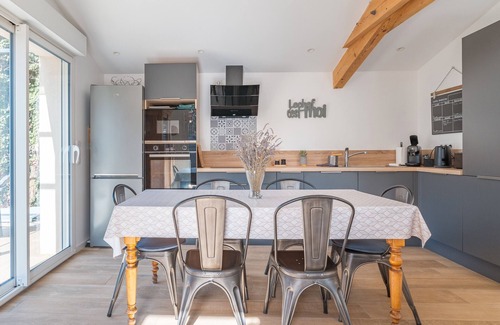 Pelissanne Casa | Casa de vacaciones 'Gîte Avec Piscine' con piscina privada, Wi-Fi y aire acondicionado