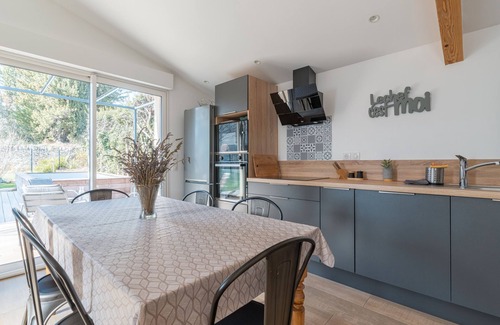 Pelissanne Casa | Casa de vacaciones 'Gîte Avec Piscine' con piscina privada, Wi-Fi y aire acondicionado