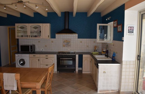 Cisse Casa | Holiday Home 'Gîte et Truffe' with Private Terrace and Private Garden