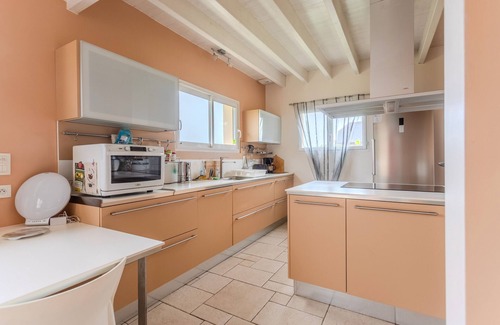 Buzy Casa | Casa de Vacaciones 'Gîte Gousseau' con Vista a la Montaña, Terraza Privada y Wi-Fi