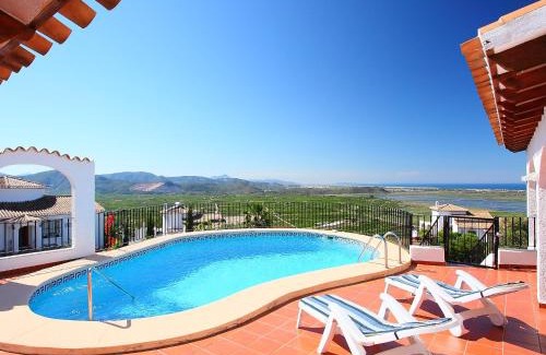 Pego Casa | Holiday Home Grand Lusianna by Interhome