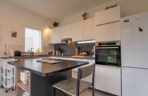 Saint-Jacques Villa | Casa de vacaciones 'Grande Maison Bord De Mer' con terraza privada y jardín privado