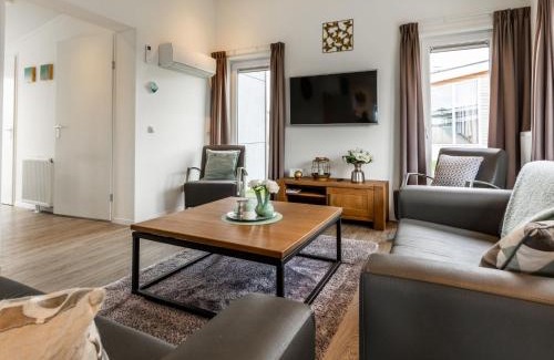 Gasthuis Casa | Holiday Home Green Resort Mooi Bemelen-1 by Interhome