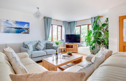 Polruan Casa | Holiday Home Greenbank