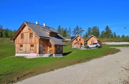 Tauplitz Cabina | Casa de vacaciones 'Große Winklerhütte' con vistas a la montaña y jardín privado