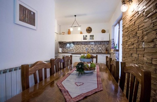 Daruvar Casa | Holiday Home Grofica
