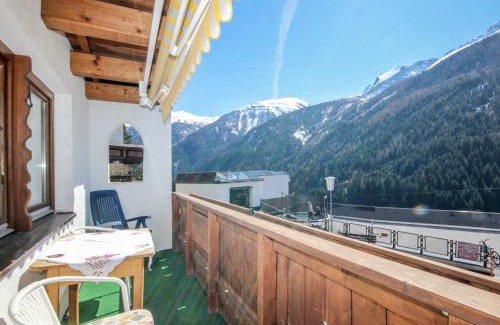 Flirsch Casa | Holiday Home Hölzl by Interhome