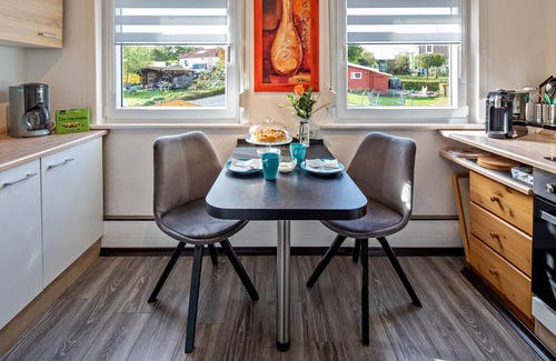 Hannoversch Munden Casa | Casa de vacaciones 'Haus am Vogelsang' cerca del centro histórico con piscina compartida y Wi-Fi