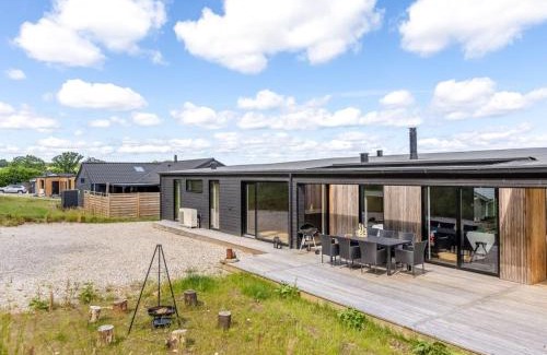 Sjølund Casa | Holiday Home Heidie - 600m from the sea by Interhome